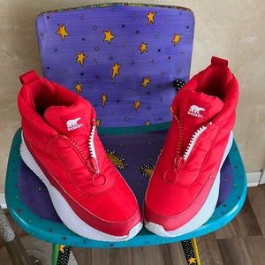 FunkaliciOUS RED Sorel boots 💗